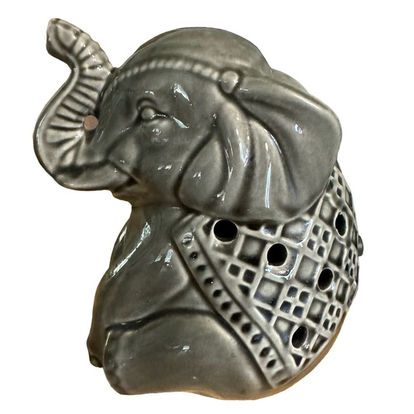 Gray Ceramic Elephant Figurine Night Light Small Bedroom Accent Lamp Zoo Bedroom - Picture 1 of 12